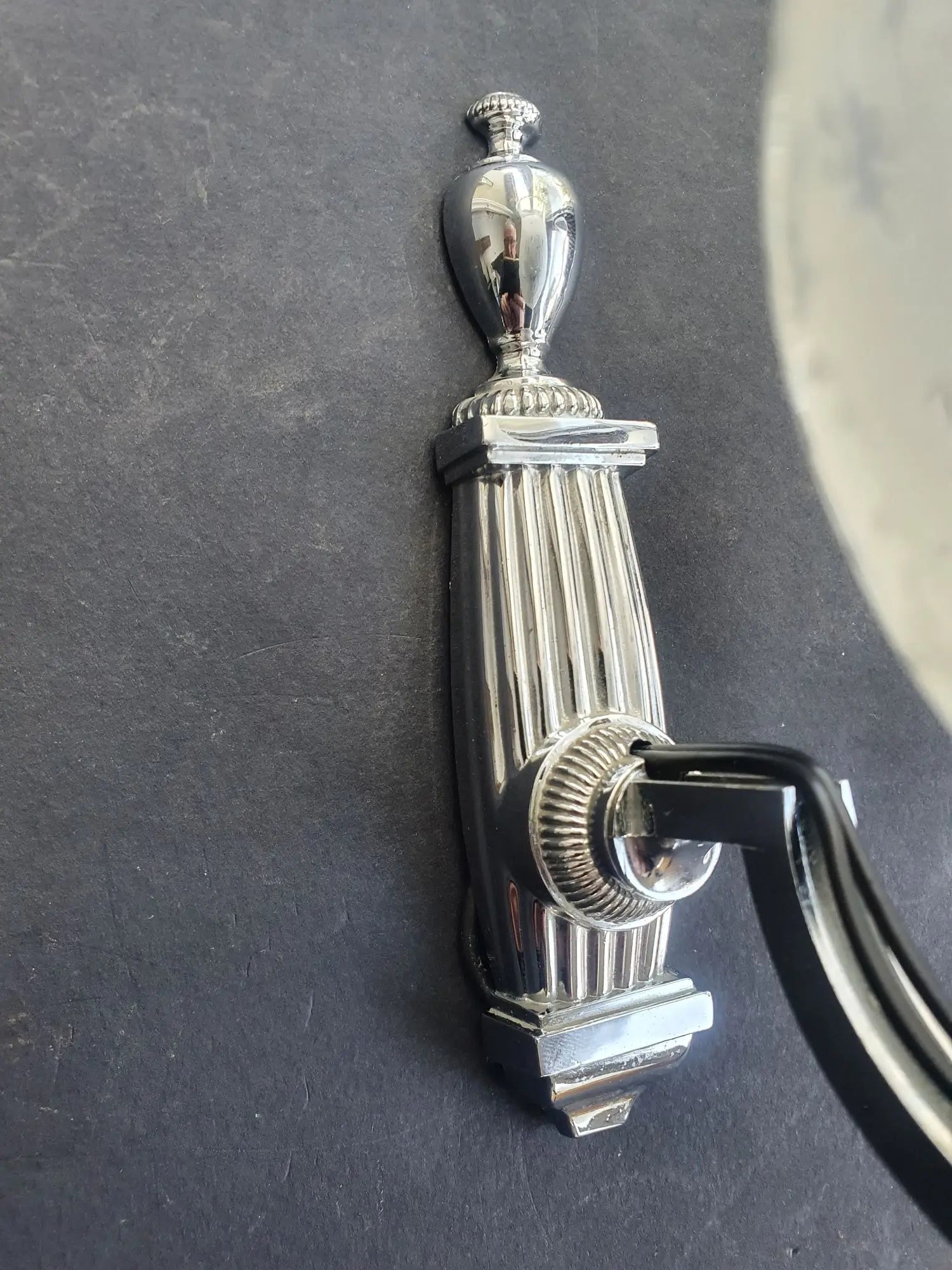 paire-appliques-murales-chromees-salle-de-bain-vintage-anciennes-detail-2