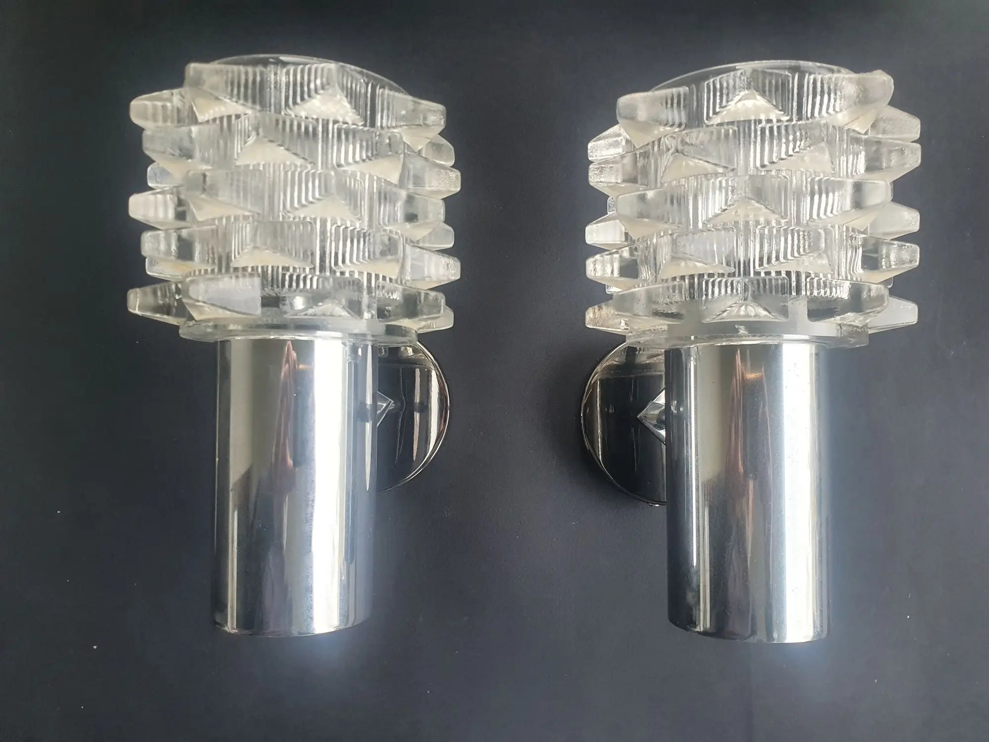 paire-appliques-murales-chromees-vintage-annees-70-face