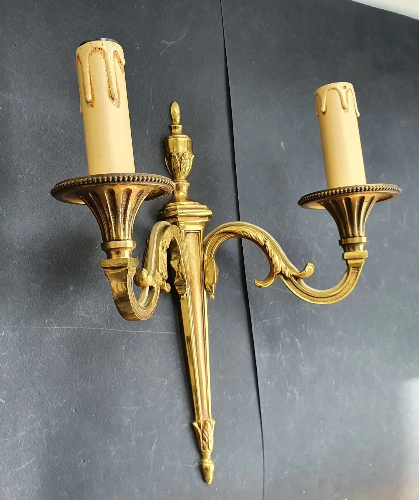 paire-appliques-murales-doubles-lumieres-bronze-empire-anciennes-5