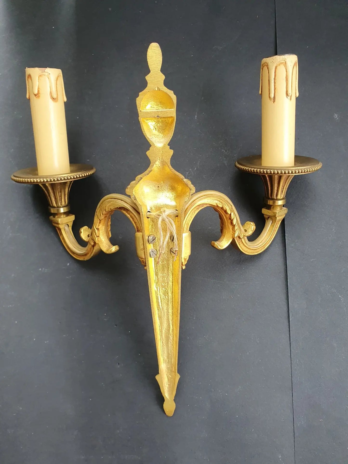 paire-appliques-murales-doubles-lumieres-bronze-empire-anciennes-arriere-2