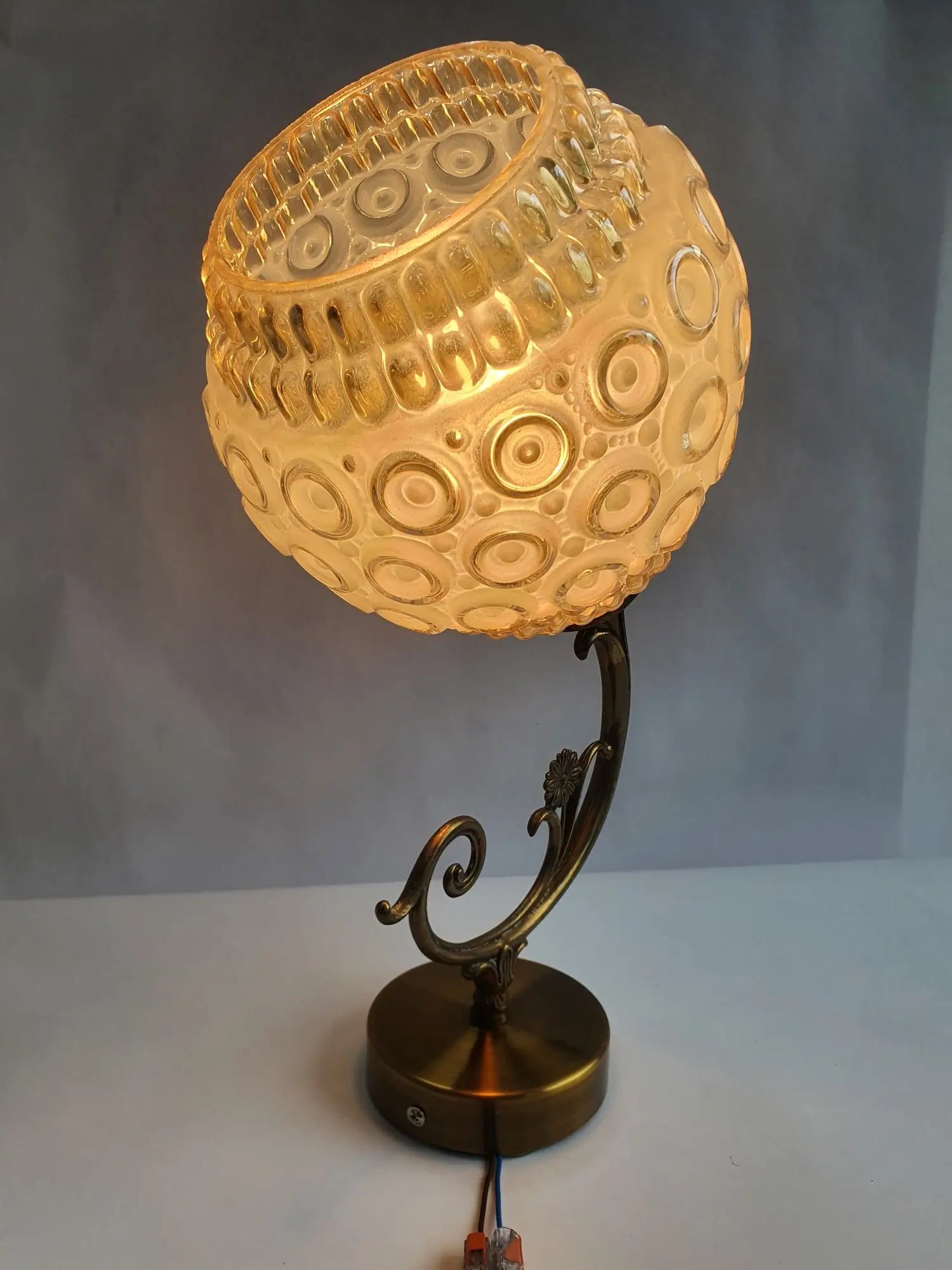 paire-appliques-murales-grandes-vintage-france-allumee-3