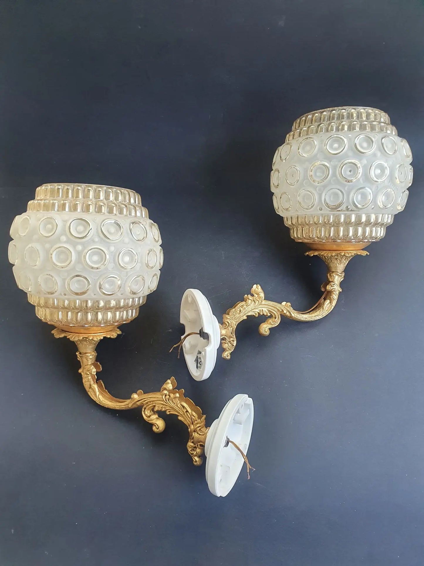 paire-appliques-murales-grandes-vintage-france-anciennes-dorees-3