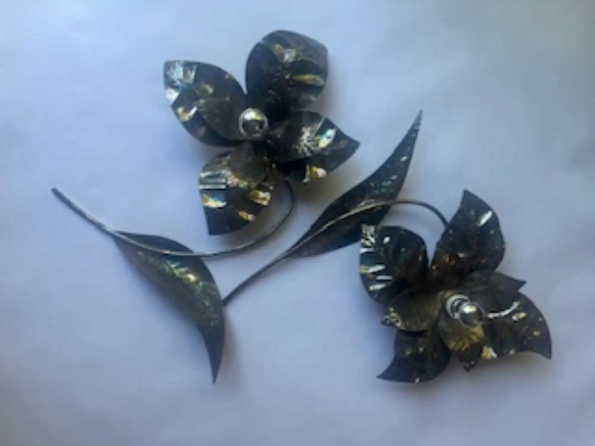 paire-appliques-murales-metal-argente-fleur-annees-1970-vintage-design-signee-3