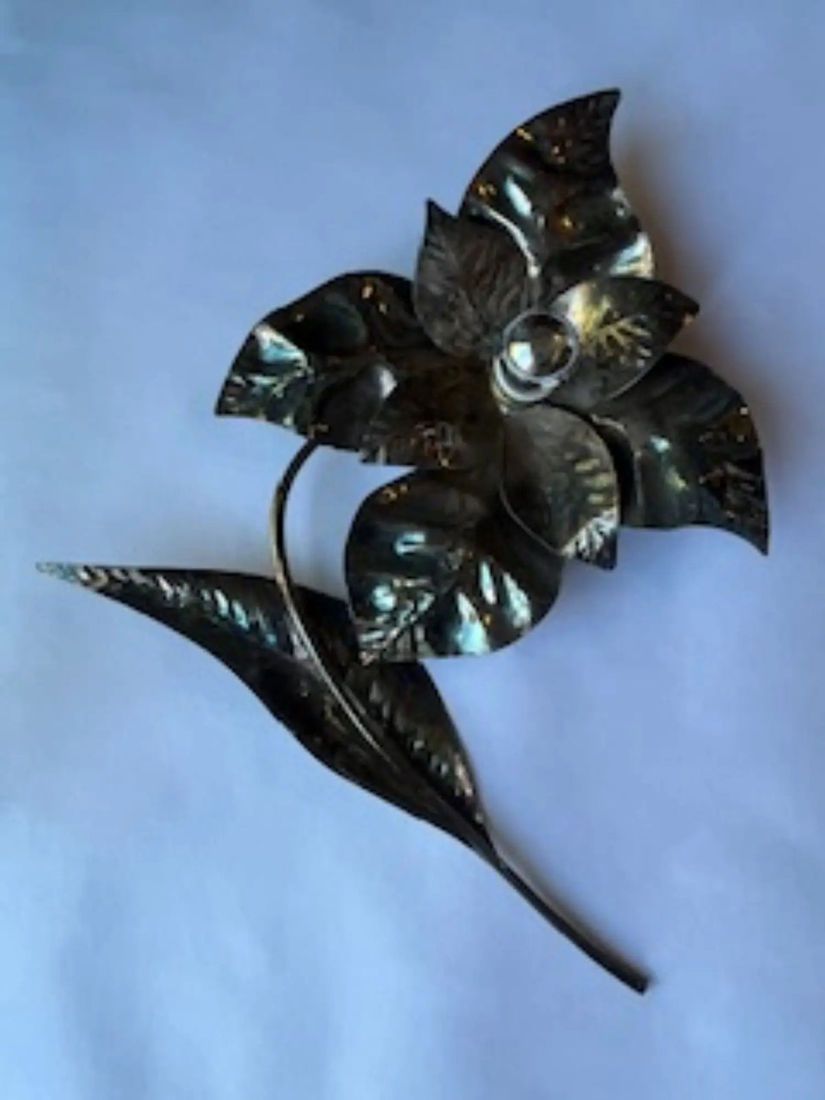 paire-appliques-murales-metal-argente-fleur-annees-1970-vintage-design-signee-6