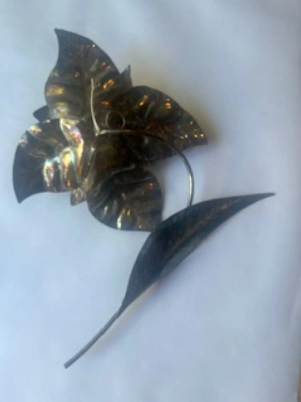 paire-appliques-murales-metal-argente-fleur-annees-1970-vintage-design-signee-arriere
