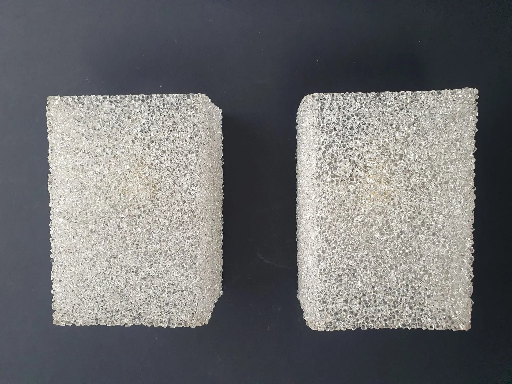 paire-appliques-murales-perspex-vintage-2