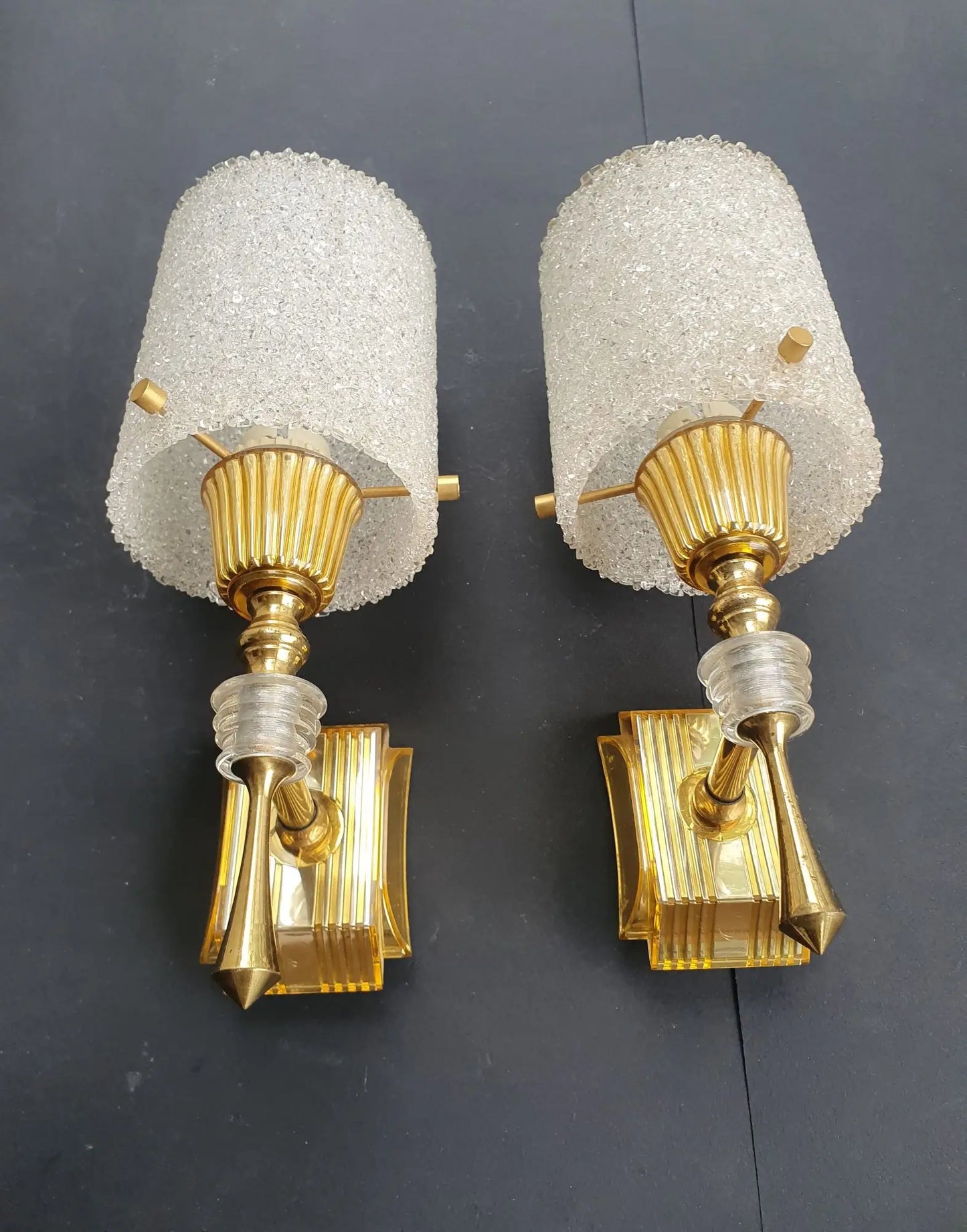 paire-appliques-murales-plastique-perspex-annees-70-vintage-3