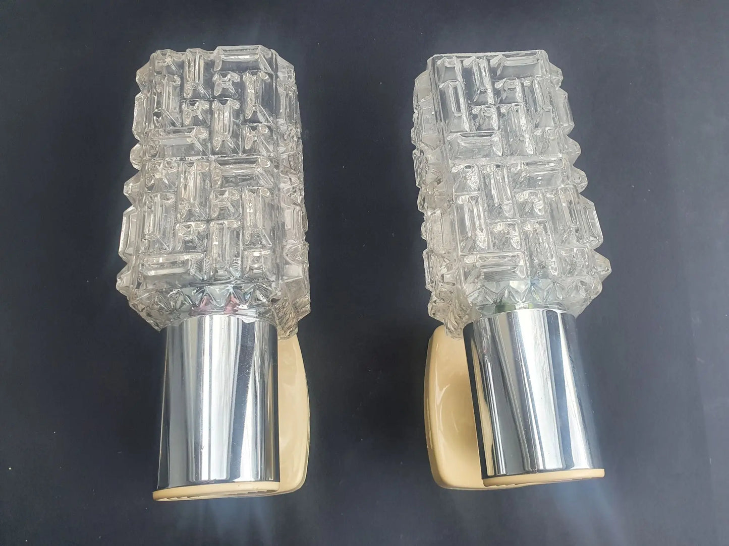 paire-appliques-murales-targetti-annees-70-italie-face