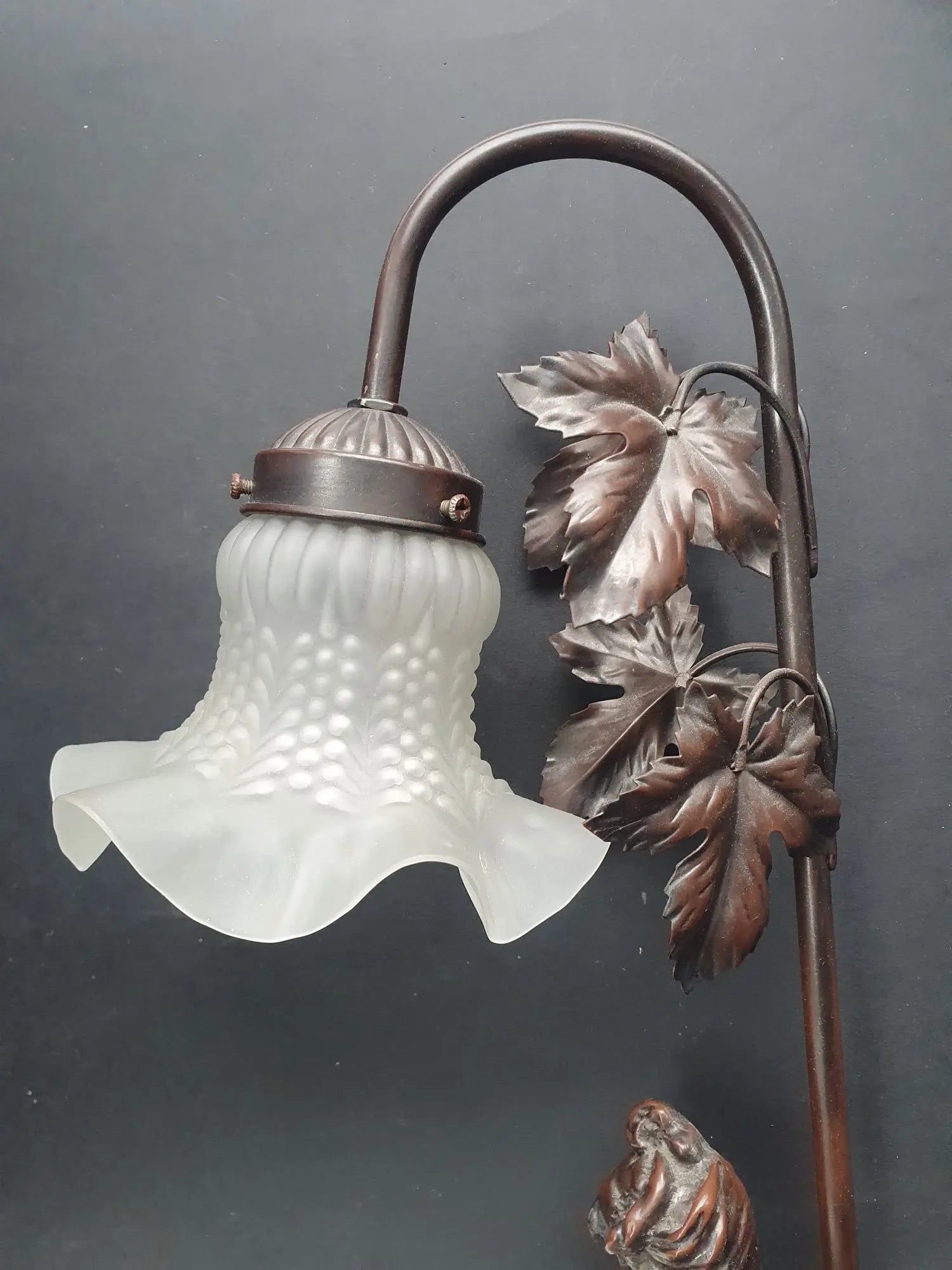 paire-lampes-de-table-style-art-deco-decoratives-vintage-detail-7