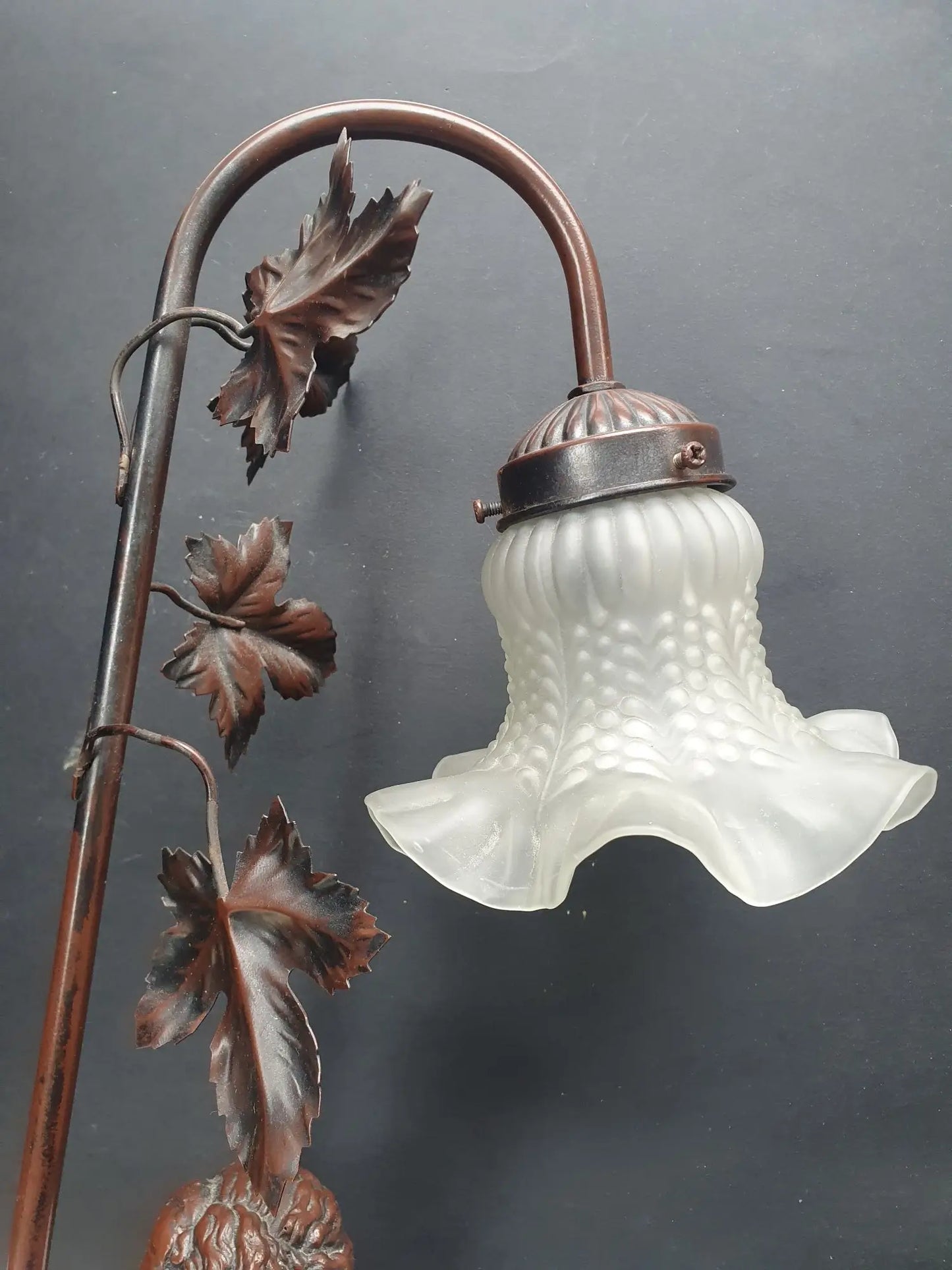 paire-lampes-de-table-style-art-deco-decoratives-vintage-detail-8