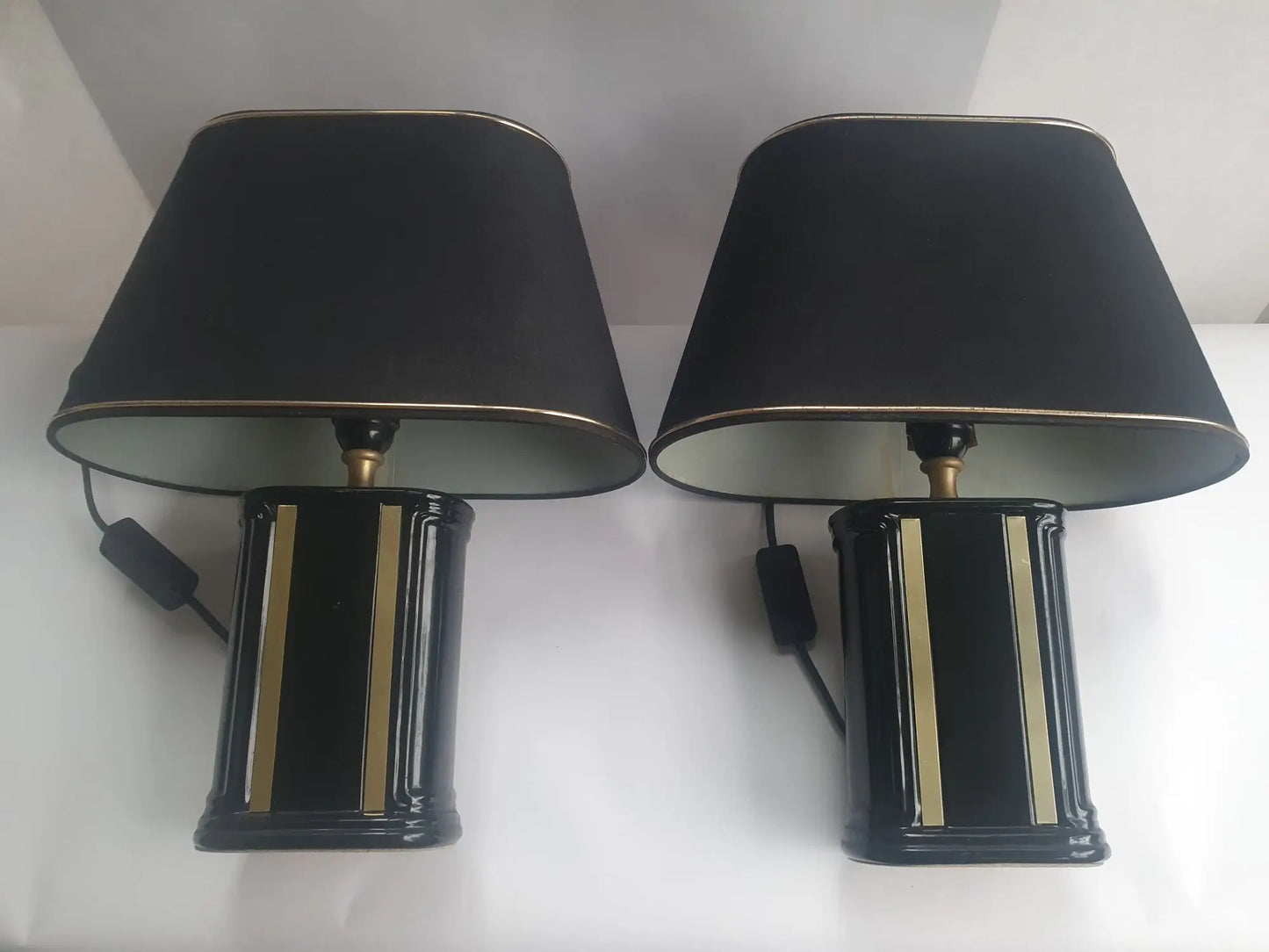 paire-lampes-table-pose-ceramique-noire-annees-70-3