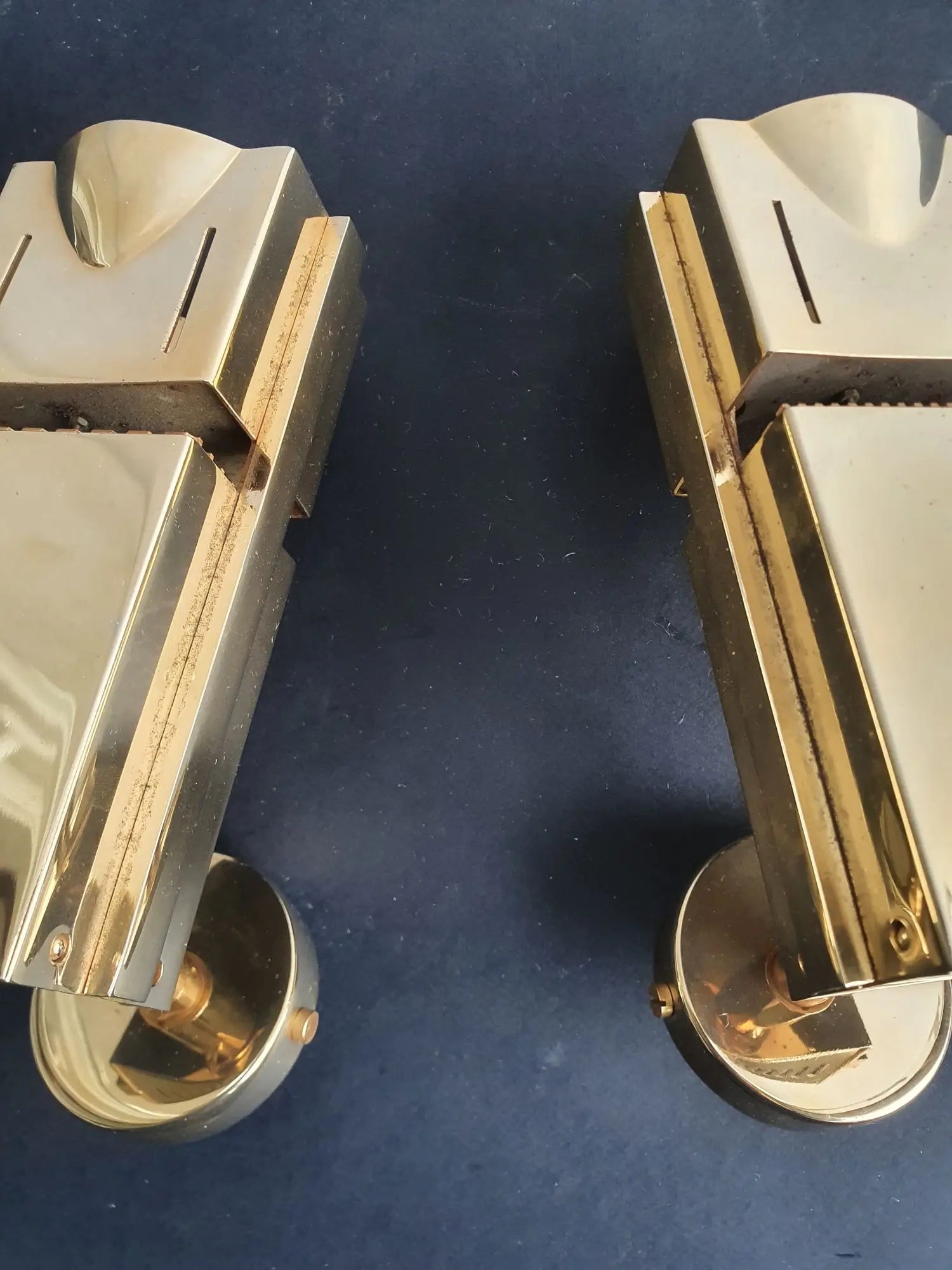 paire-spots-appliques-murales-firalux-loft-space-age-annees-70-detail-1