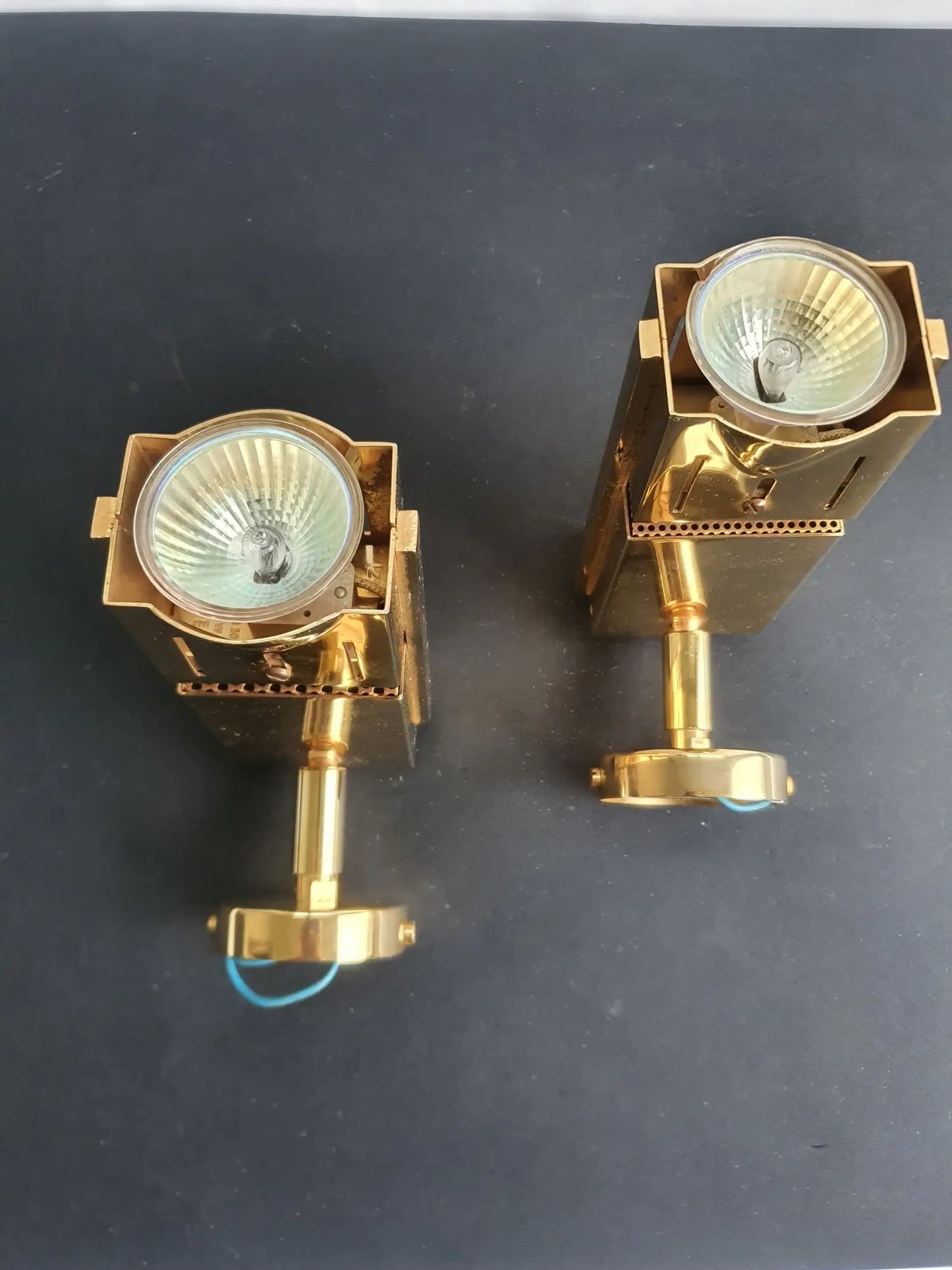 paire-spots-appliques-murales-firalux-loft-space-age-annees-70