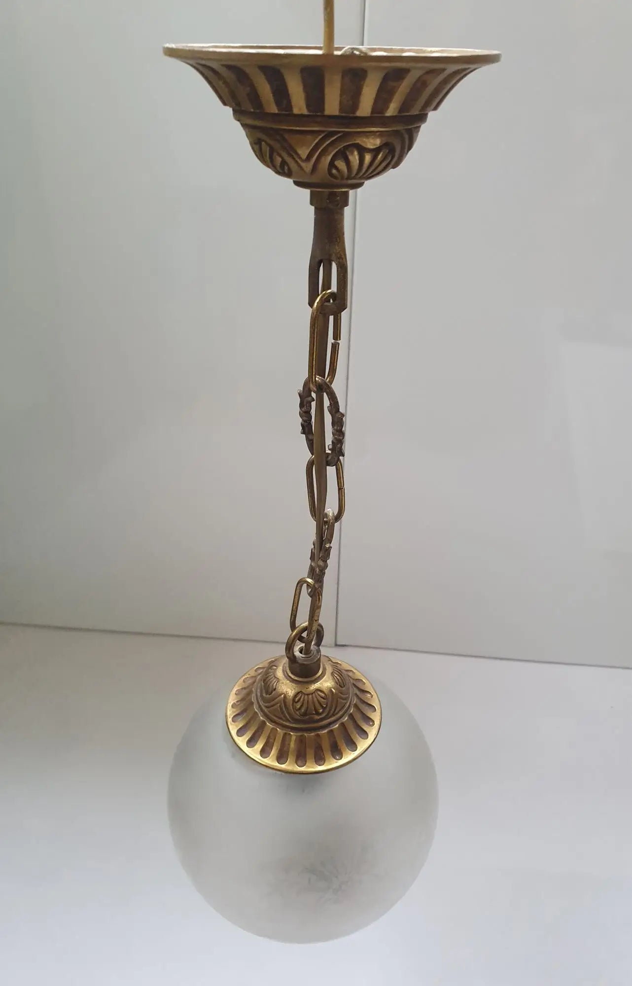suspension-doree-vintage