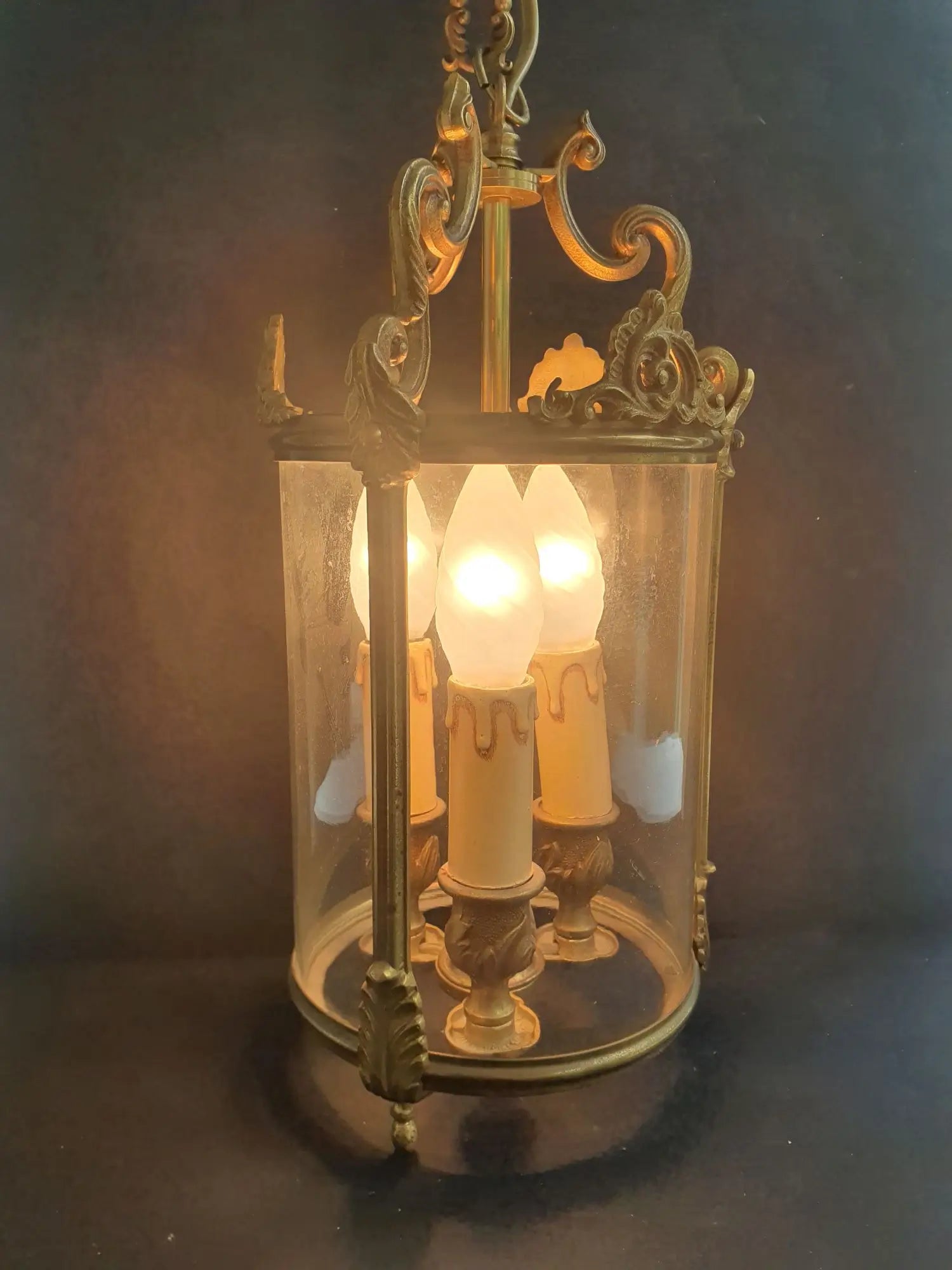 suspension-lanterne-bronze-verre-louise-xvi-vintage-ancienne-allumee-2