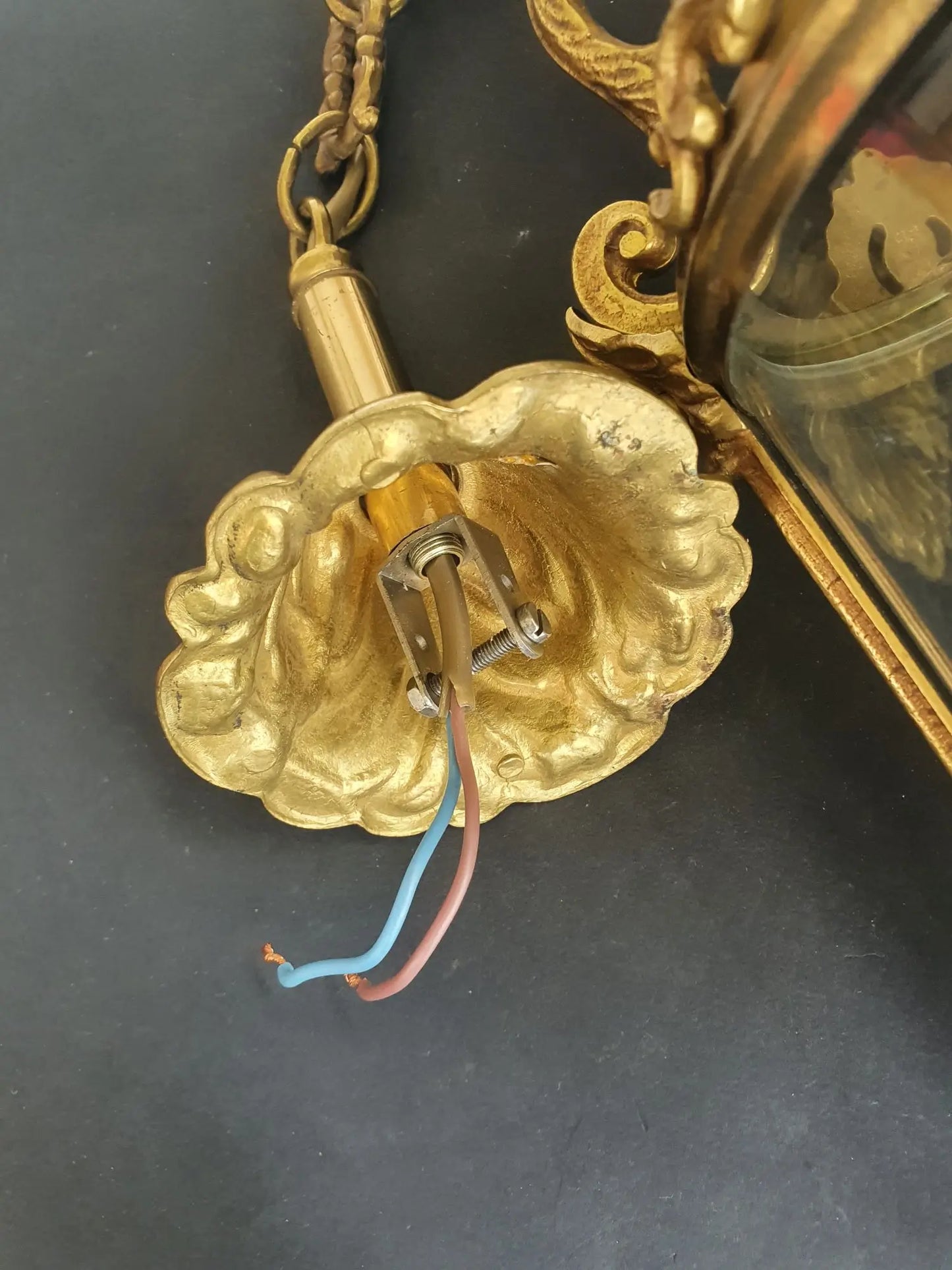 suspension-lanterne-bronze-verre-louise-xvi-vintage-ancienne-detail