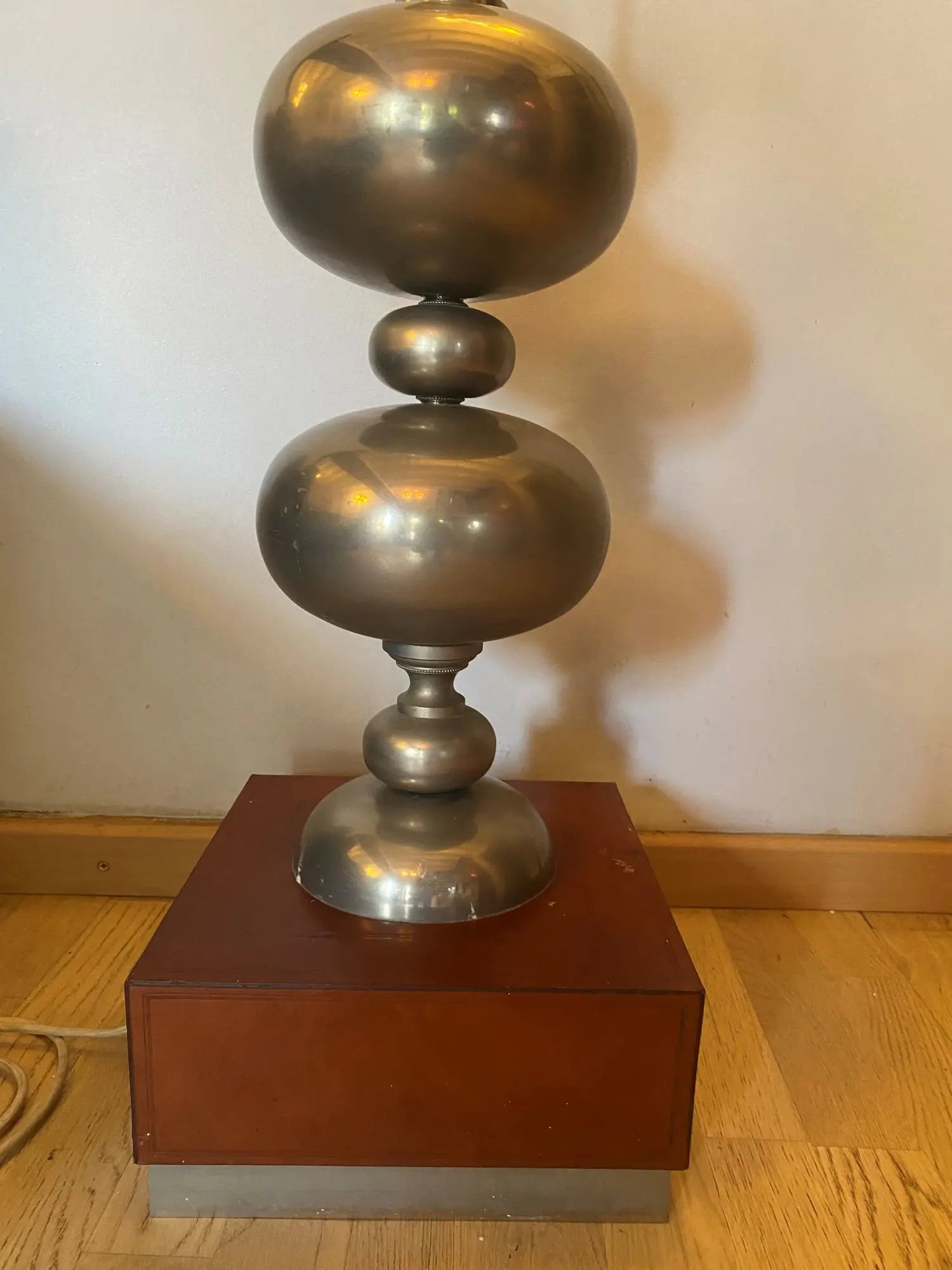 tres-grande-lampe-detail3