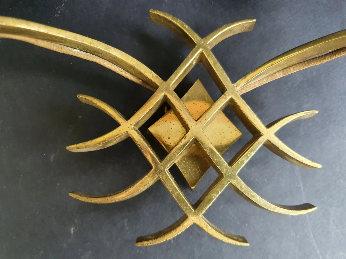 trois-appliques-murales-bronze-dore-jules-leleu-art-deco-detail-3