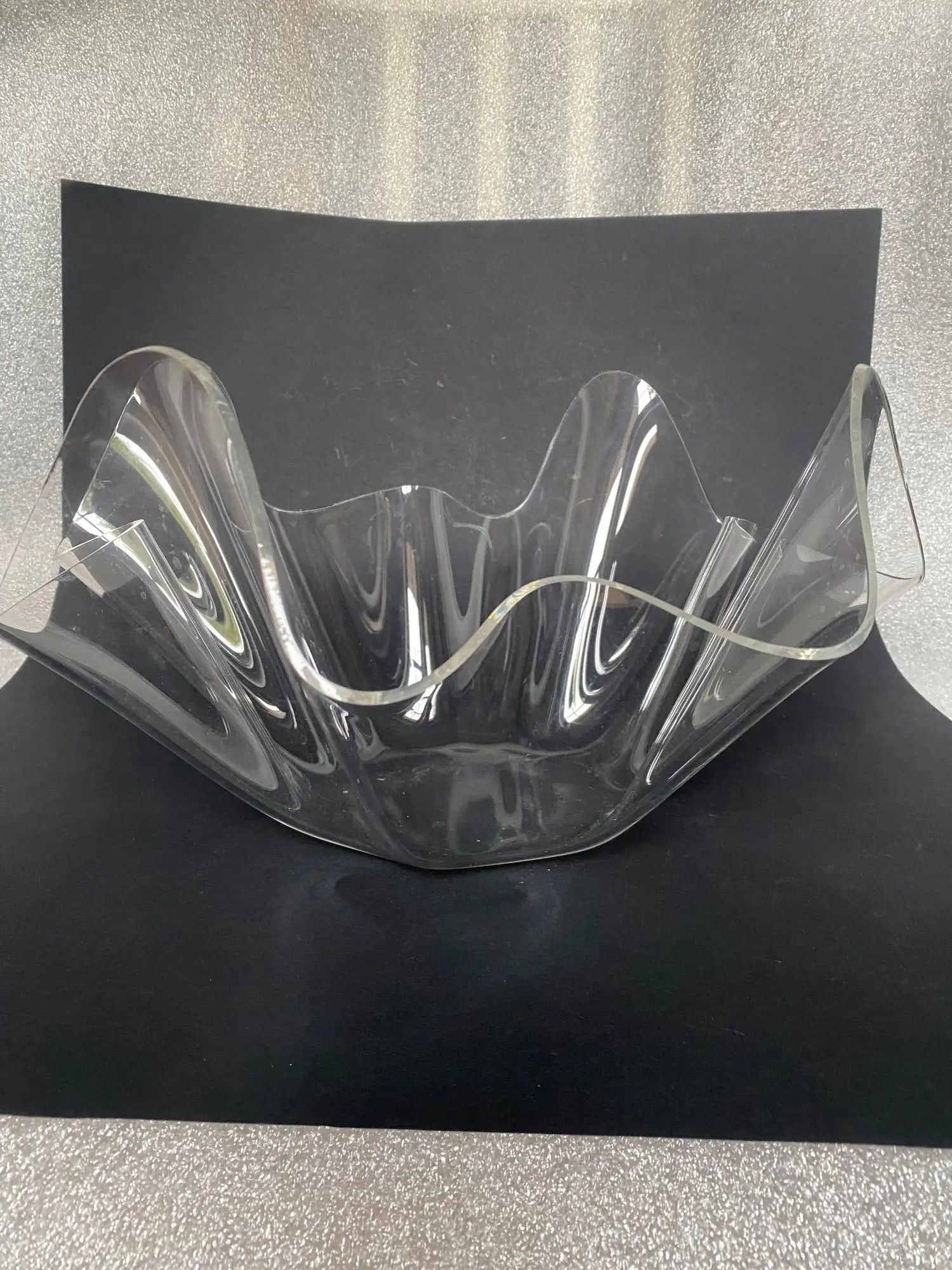 vase-bol-mouchoirs-plexiglas-lucite-vintage-1970-2