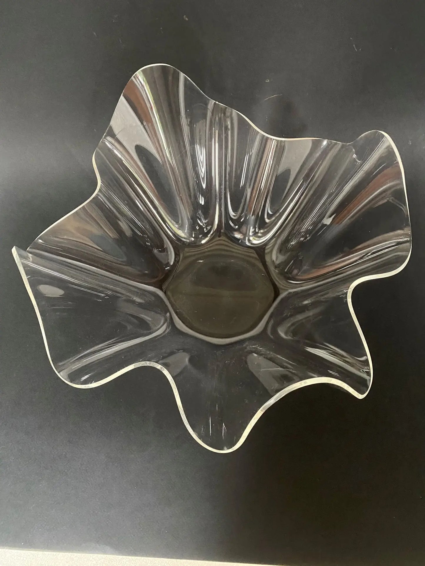 vase-bol-mouchoirs-plexiglas-lucite-vintage-1970-3